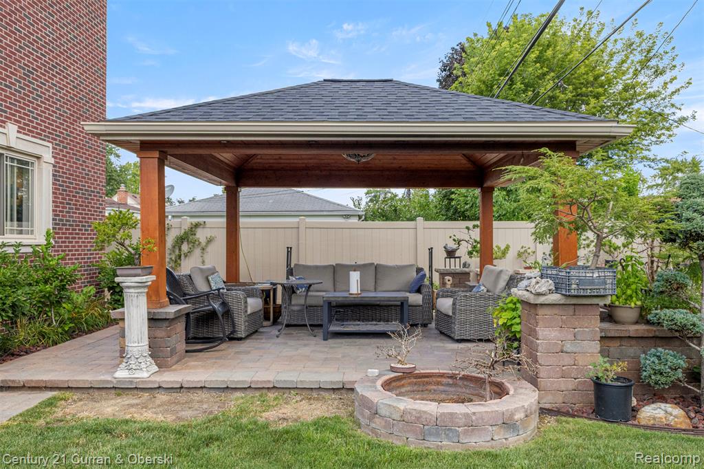 6804 Centralia Street, Dearborn Heights, MI 48127 — Photo 44
