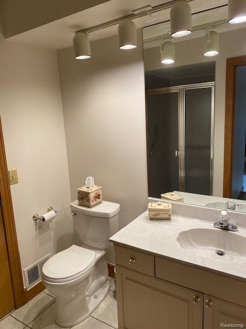37557 AMBER Drive, Farmington Hills, MI 48331 — Photo 23