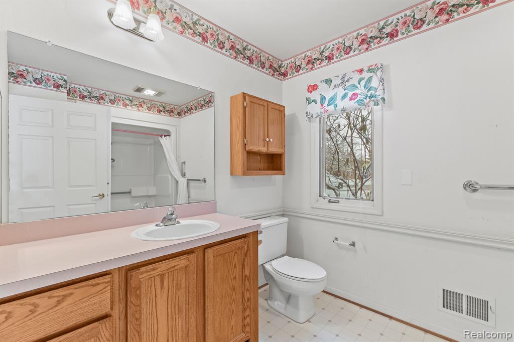 21256 SYCAMORE Court, 77, Farmington Hills, MI 48336 — Photo 18