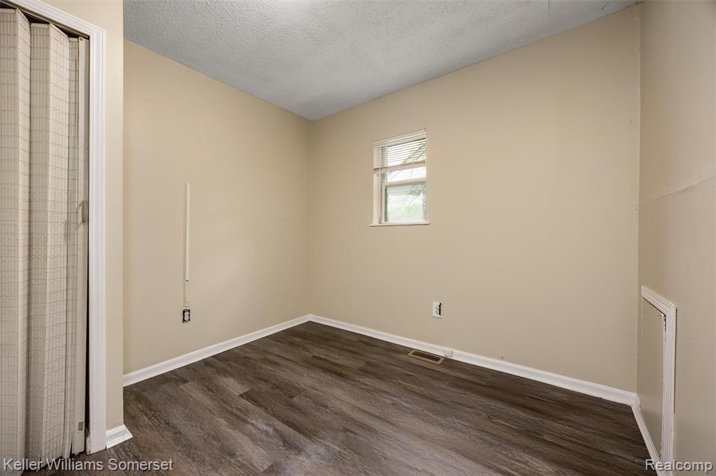 7067 Studebaker Avenue, Warren, MI 48091 — Photo 11