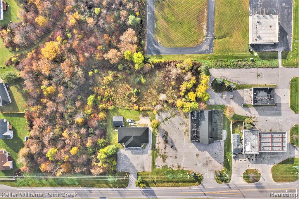 5030 E COLDWATER Road, Flint, MI 48506 — Photo 8