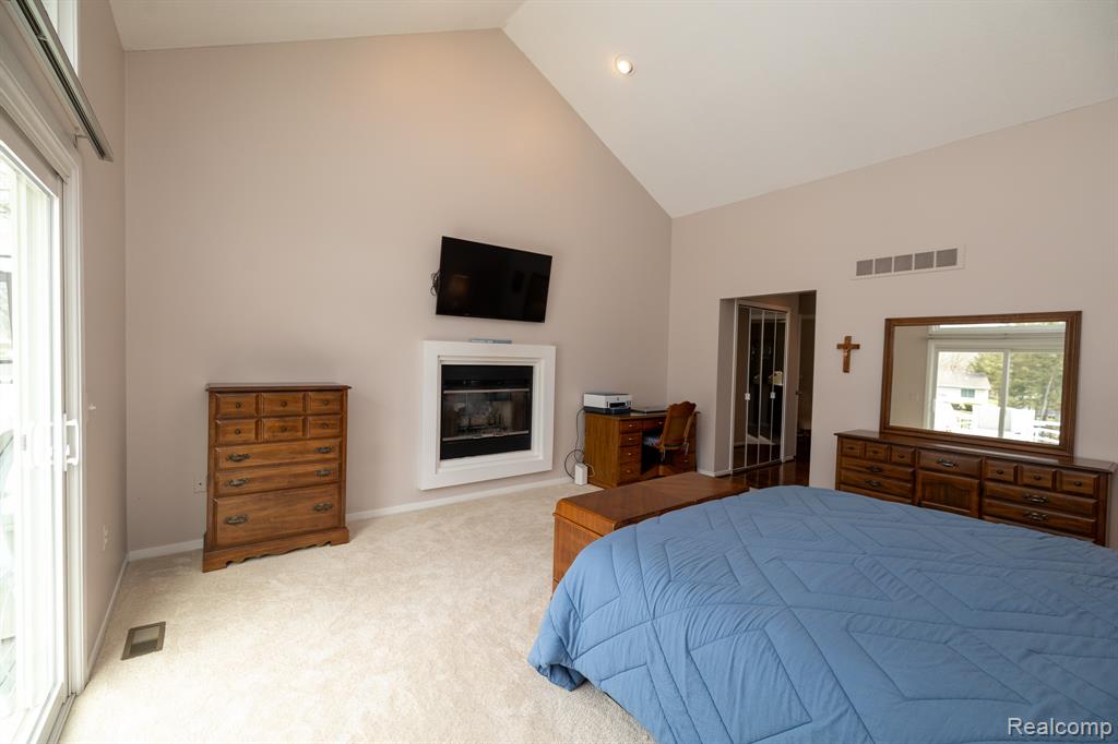 762 Golden Shores, White Lake, MI — Photo 24