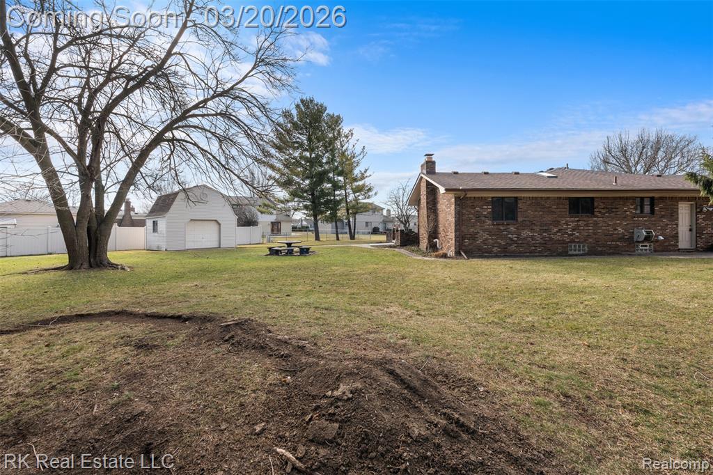 41319 Julie Court, Clinton Twp, MI 48038 — Photo 34