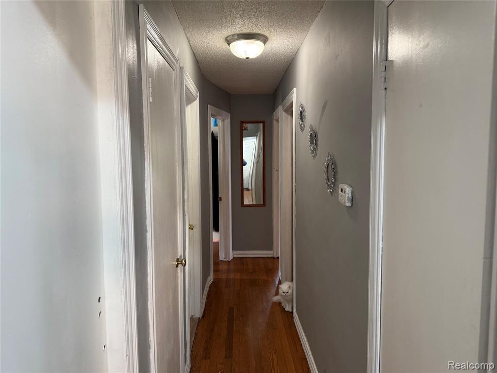 6345 Woodmont Avenue, Detroit, MI 48228 — Photo 6