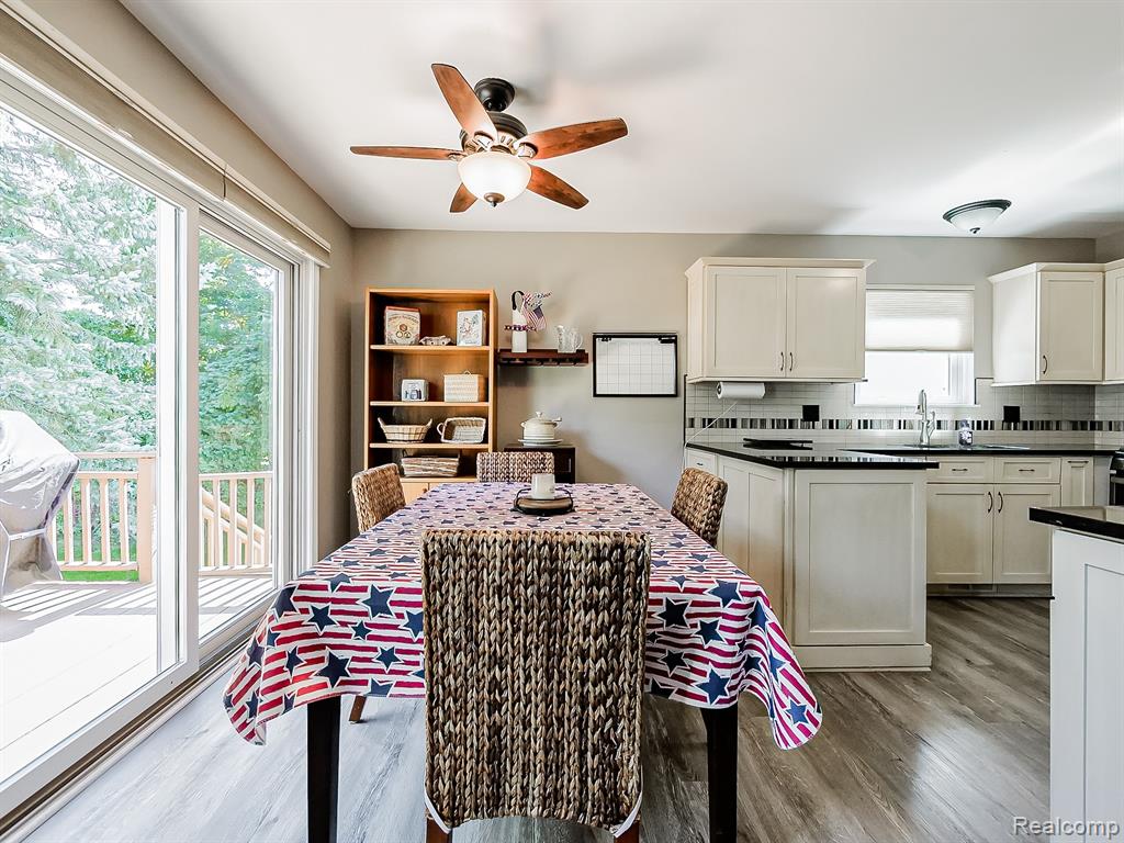 2517 Pine Drive, Wixom, MI 48393 — Photo 4