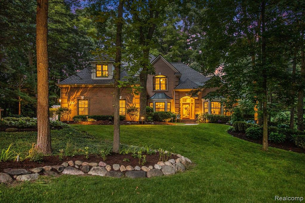 5259 PINEWOOD Drive, Brighton, MI 48116 — Photo 3
