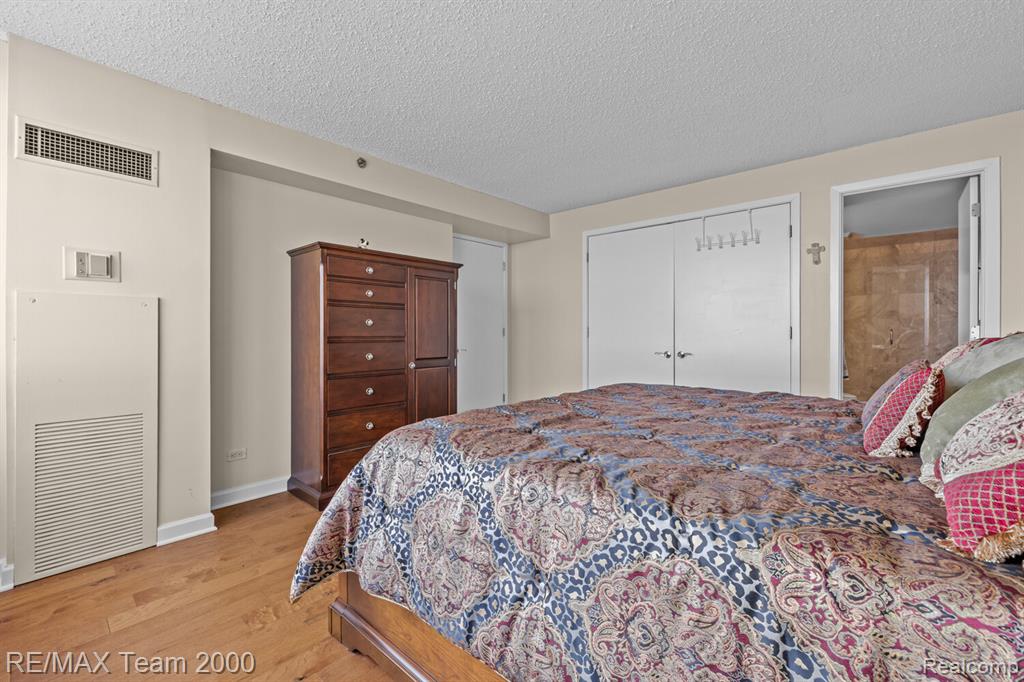 3320 Spinnaker Lane, 15F, Detroit, MI 48207 — Photo 19