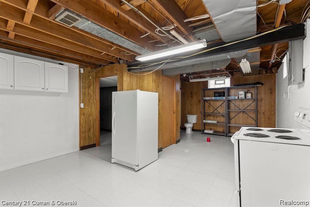 7296 KINGSBURY STREET, Dearborn Heights, MI 48127 — Photo 26