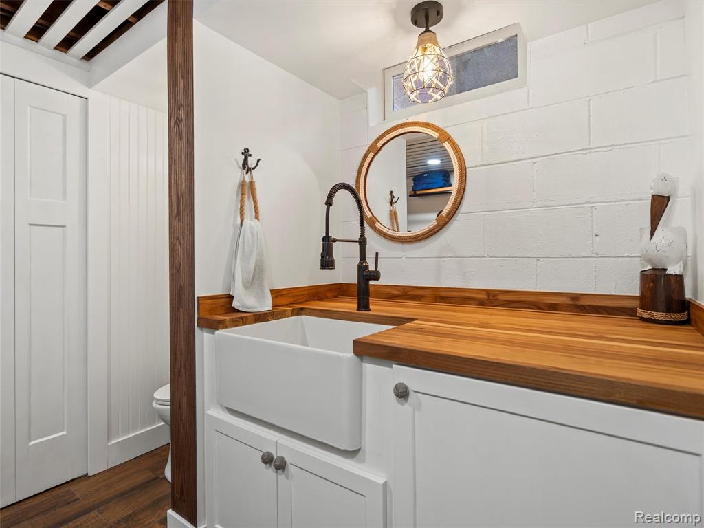 6410 Paramus, Clarkston, MI — Photo 19