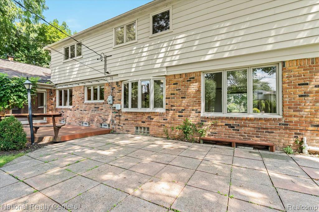 4258 WESTOVER Drive, West Bloomfield, MI 48323 — Photo 6