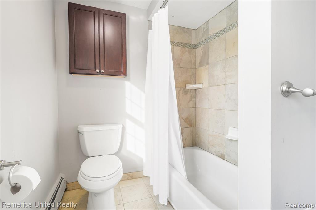26028 Blossom Lane, Grosse Ile, MI 48138 — Photo 41