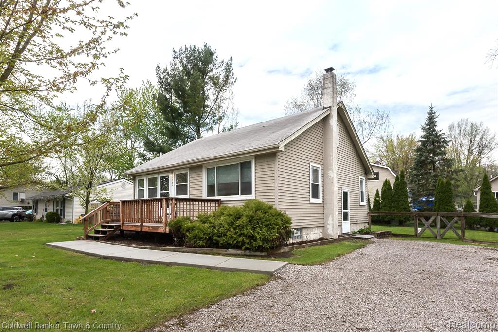 333 FAIRMOUNT Street, Whitmore Lake, MI 48189 — Photo 31