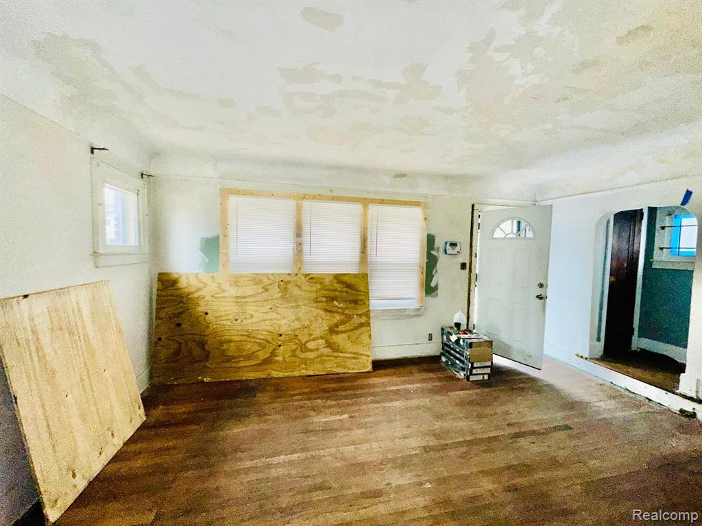 9252 WARD Street, Detroit, MI 48228 — Photo 9