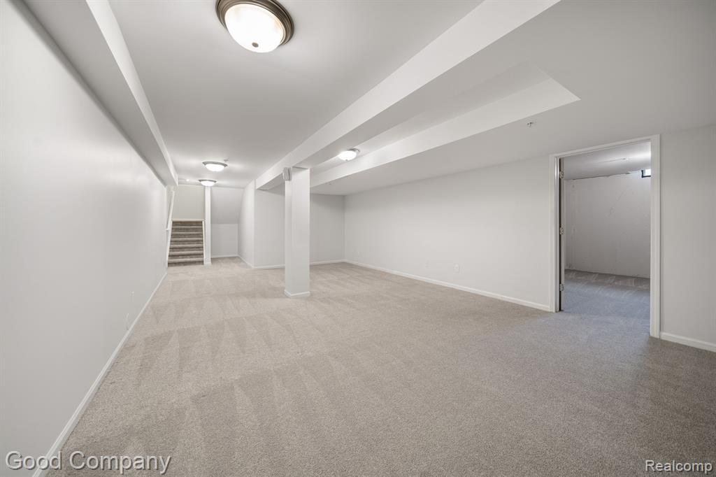 5201 Tamara Circle, Walled Lake, MI 48390 — Photo 15