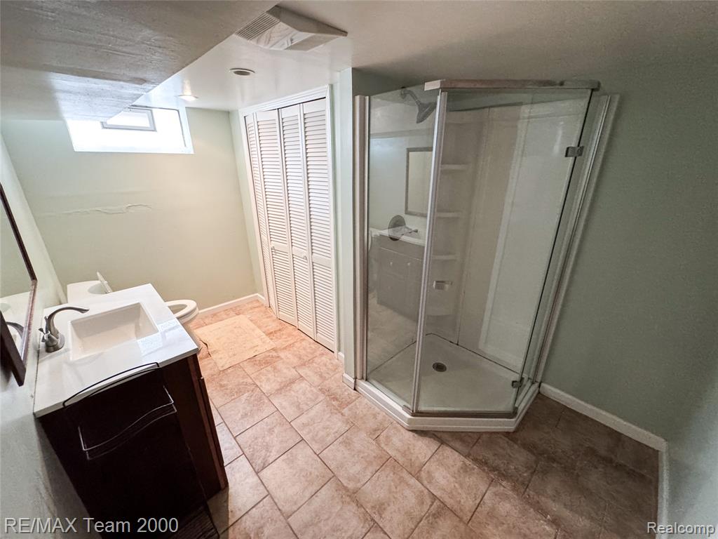 7310 PLAINFIELD Street, Dearborn Heights, MI 48127 — Photo 9