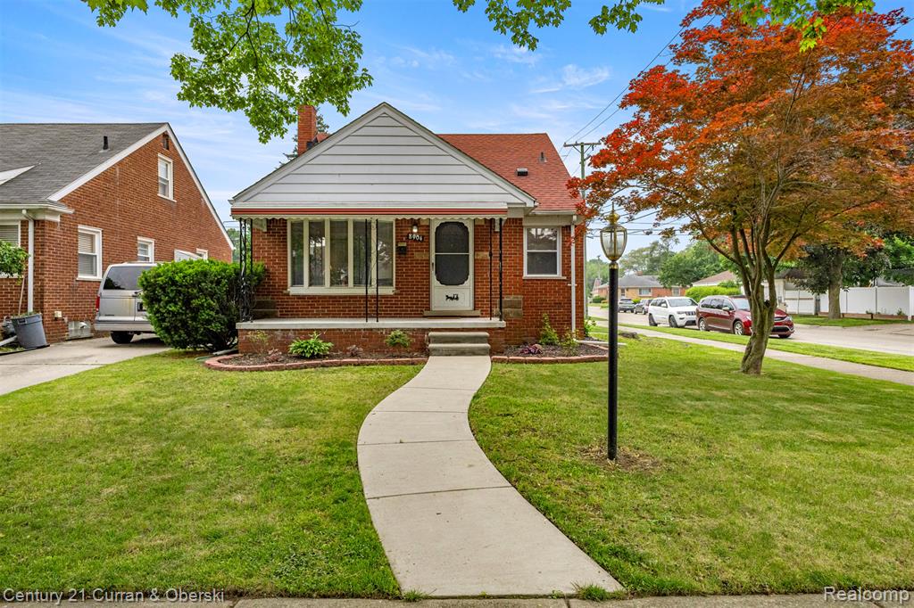 8904 Becker Avenue, Allen Park, MI 48101 — Photo 2