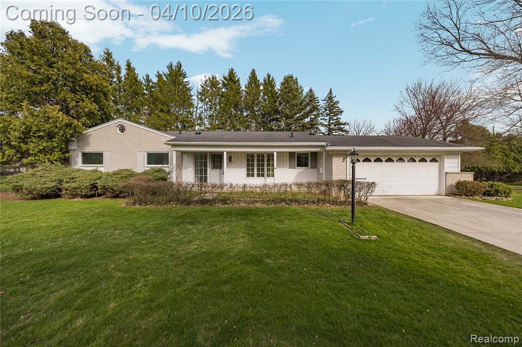 7077 Brookridge Drive, West Bloomfield, MI — front exterior