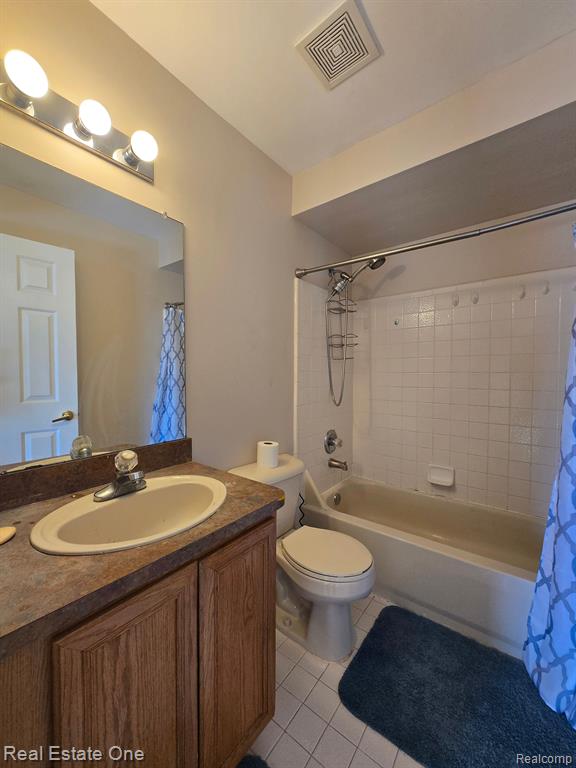 42510 PINEHURST Drive, Clinton Twp, MI 48036 — Photo 21
