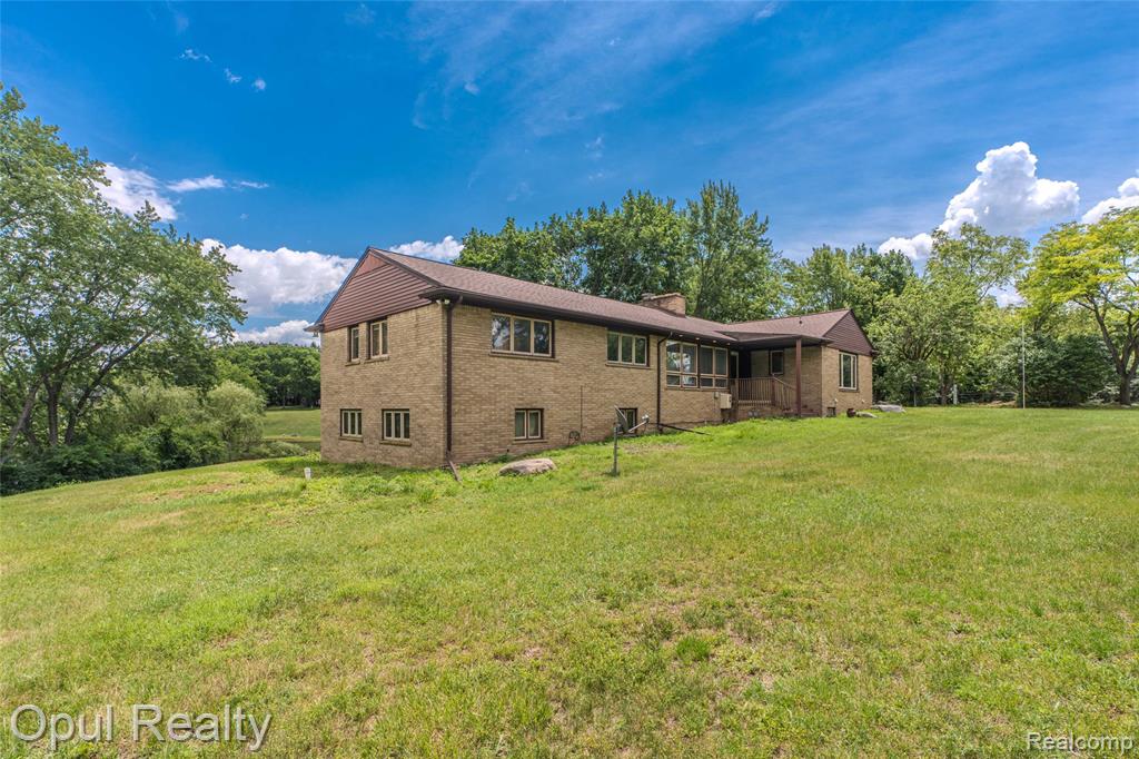 6455 Norham Road, Bloomfield Hills, MI 48301 — Photo 3