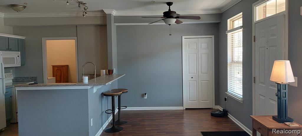 522 RED OAK, Walled Lake, MI 48390 — Photo 3