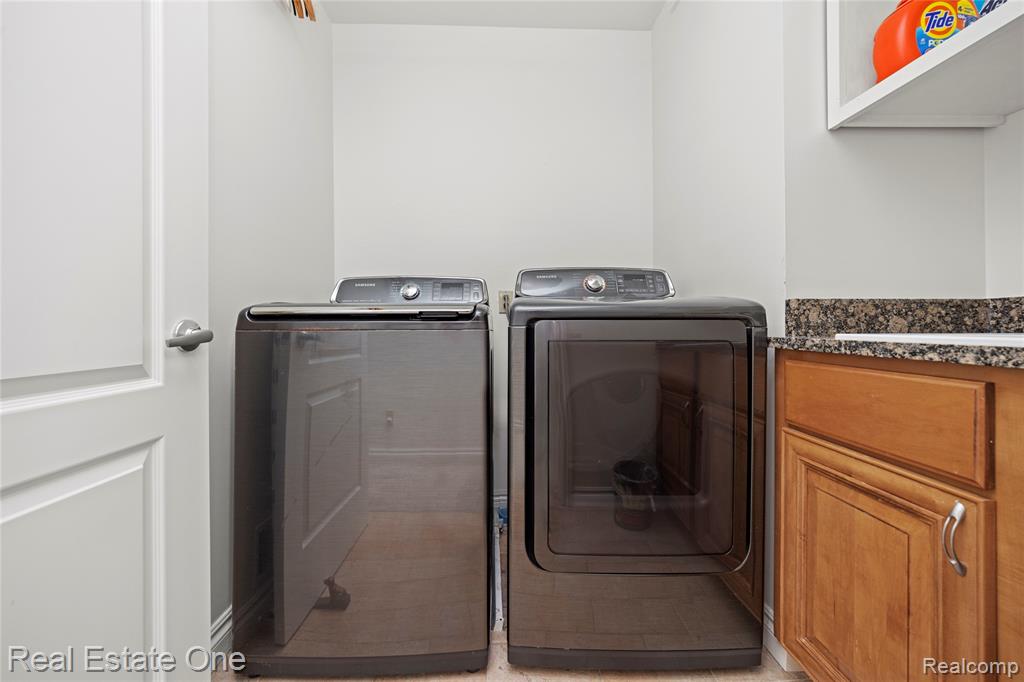 47630 Lorie Lane, New Baltimore, MI 48047 — Photo 39