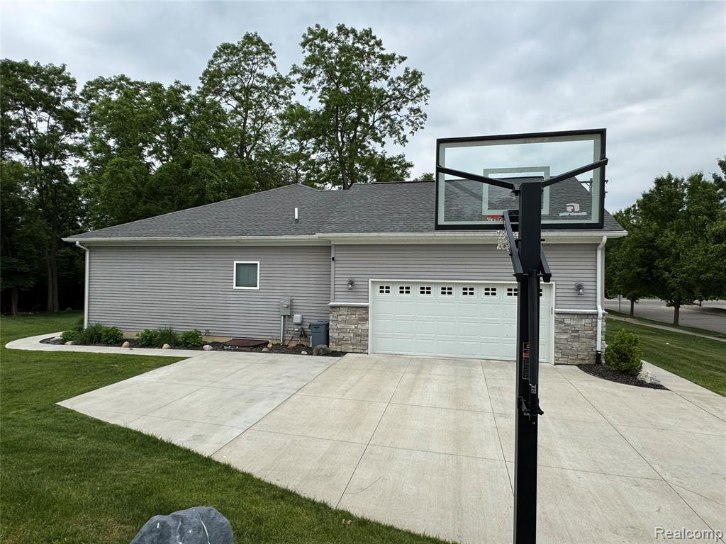 4020 Oak Street, Grand Blanc, MI 48439 — Photo 3