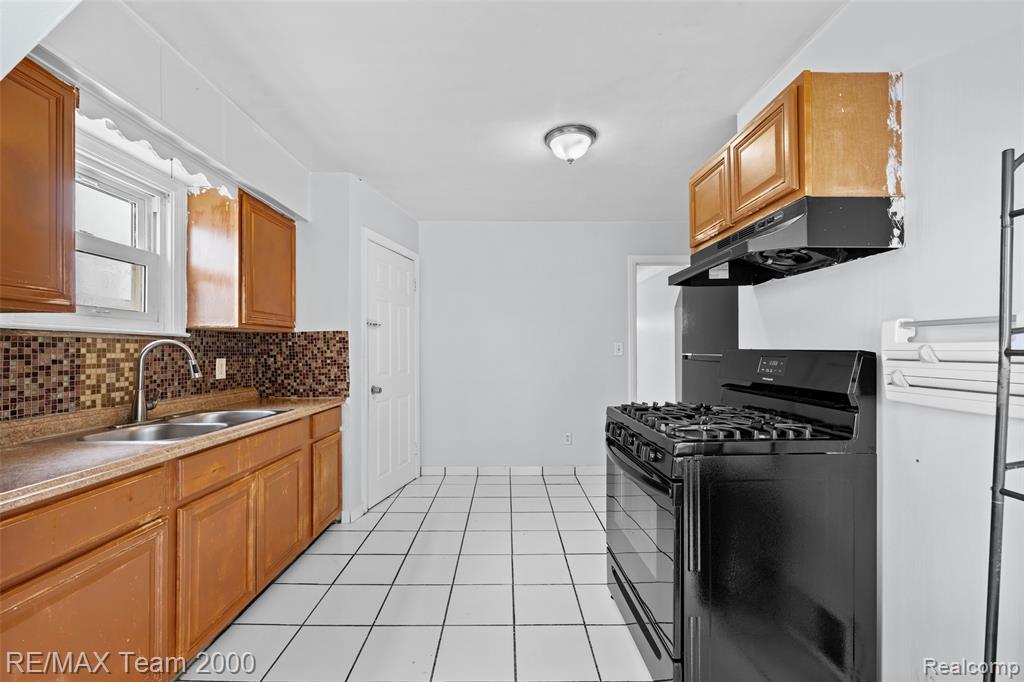 6244 Kendal Street, Dearborn, MI 48126 — Photo 10