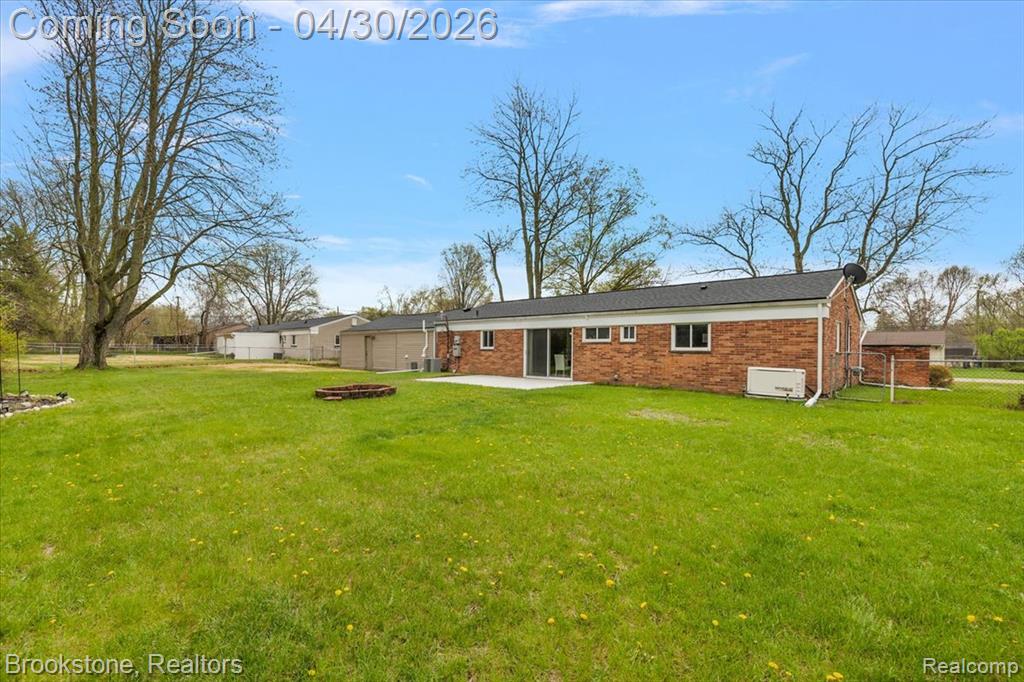 1759 Ashstan Drive, Walled Lake, MI 48390 — Photo 39