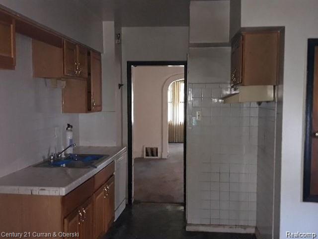 9400 Mendota Street, Detroit, MI 48204 — Photo 4