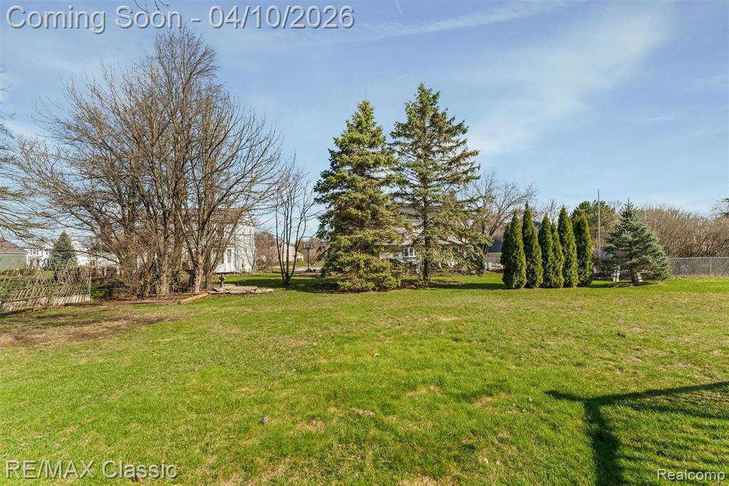 44640 Yorkshire Drive, Novi, MI — Photo 43