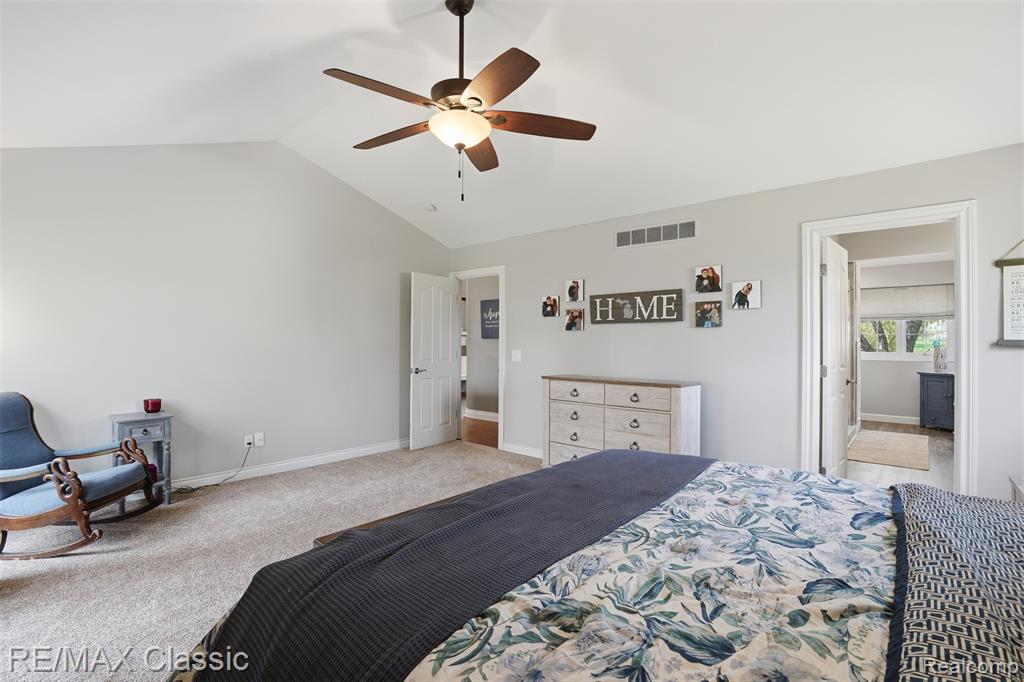 1726 Pondview Lane, Commerce Twp, MI 48382 — Photo 28