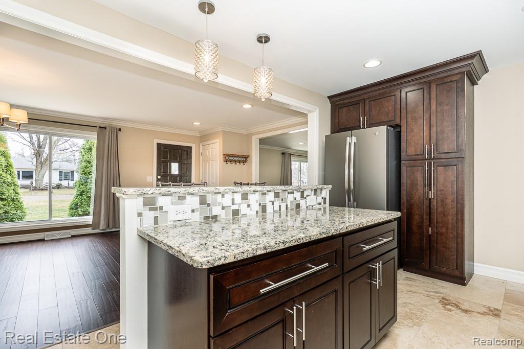 50709 Mile End Drive, Shelby Twp, MI 48317 — Photo 11