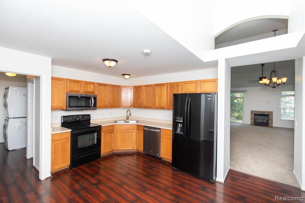 370 CHERRY GROVE Road, Canton, MI 48188 — Photo 7