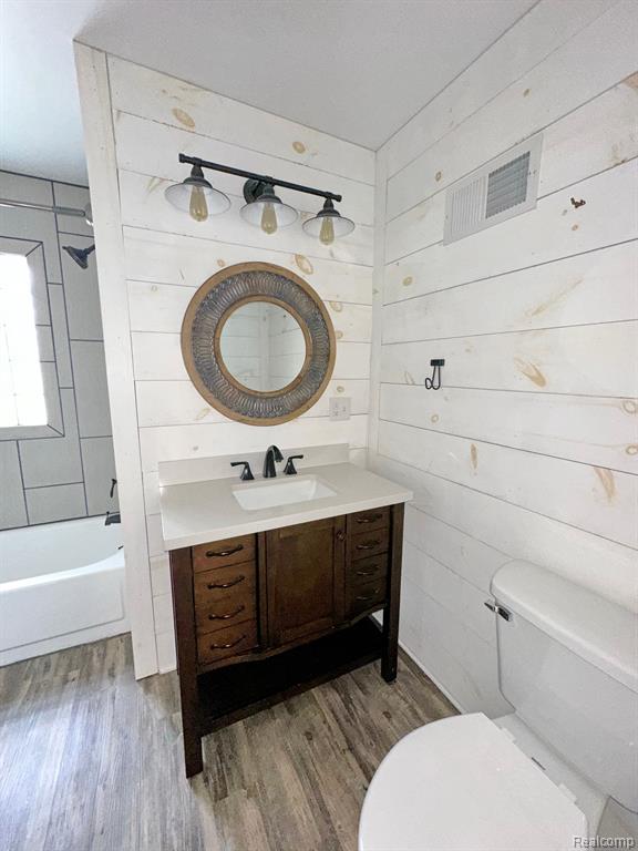 6430 Bishop Road, Lansing, MI 48911 — Photo 12