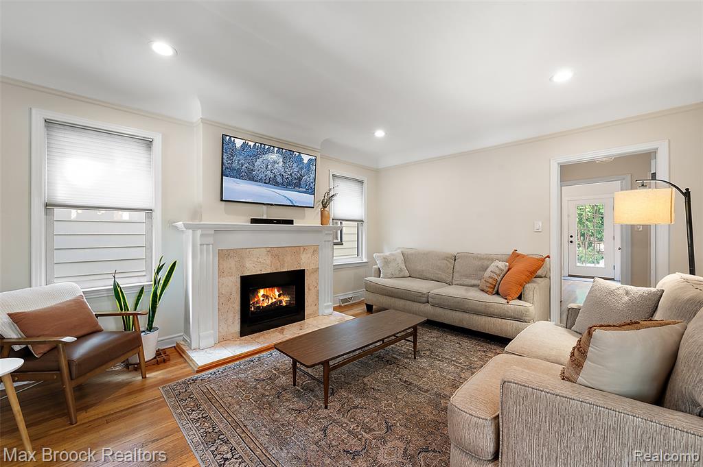 47 Wellesley Drive, Pleasant Ridge, MI — Photo 6