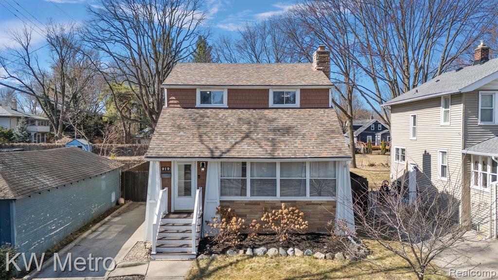 919 N WASHINGTON Avenue, Royal Oak, MI 48067 — Photo 2