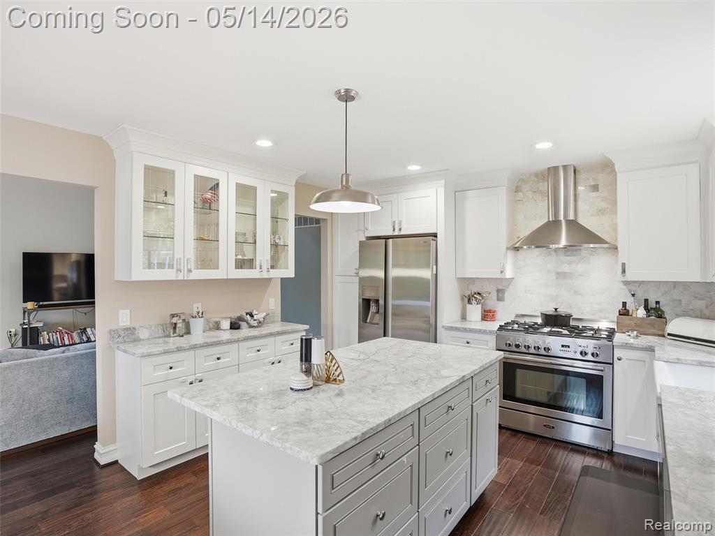 2092 Langham Drive, West Bloomfield, MI 48323 — Photo 17