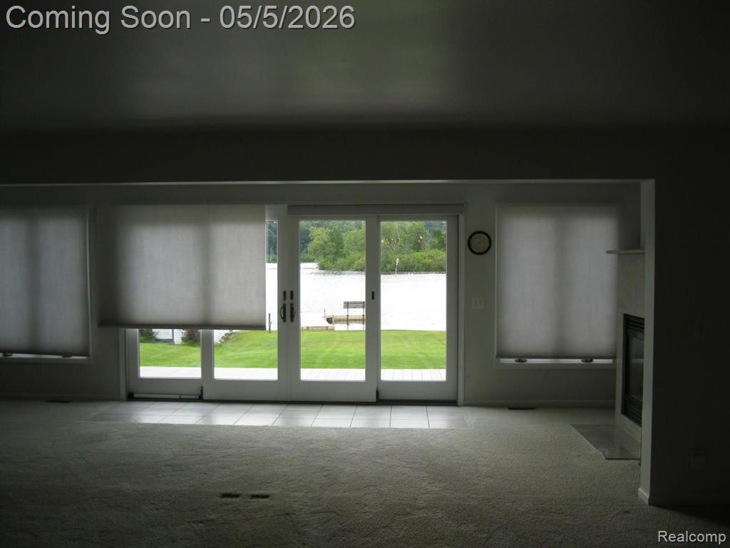 1873 LAKEVIEW Lane, Highland, MI — Photo 7