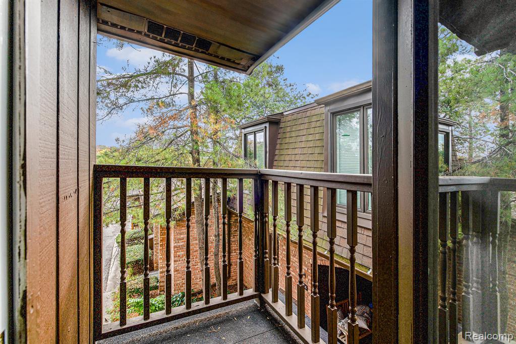 1090 Greenhills Drive, Ann Arbor, MI 48105 — Photo 20