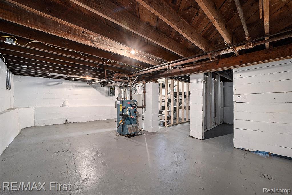 8444 Chalmers Avenue, Warren, MI 48089 — Photo 15