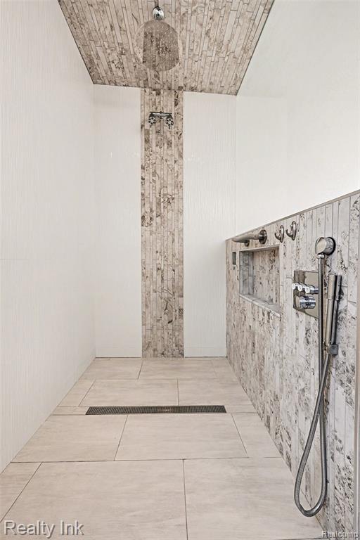 49235 S Fox Drive, Plymouth, MI, 48170