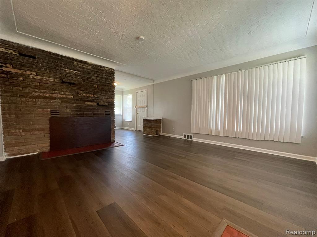 19800 Berg Road, Detroit, MI 48219 — Photo 6