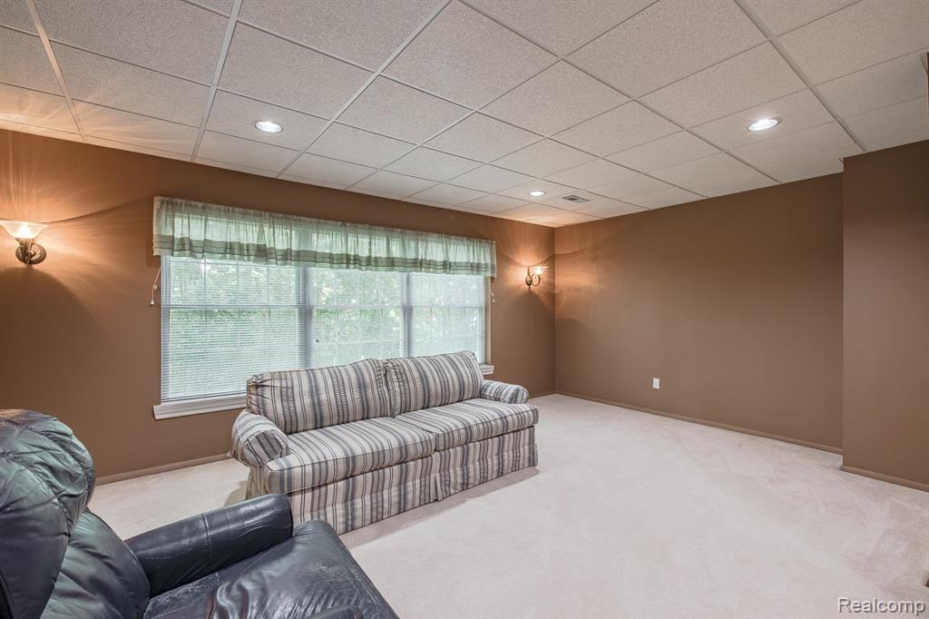 6580 Summit Ridge, Clarkston, MI — Photo 41