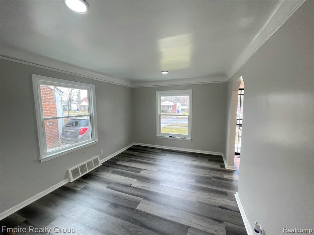 6037 Piedmont Street, Detroit, MI 48228 — Photo 6