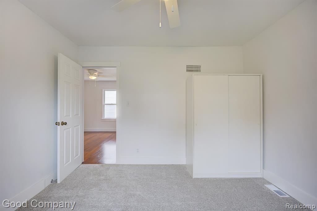720 E Granet Avenue, Hazel Park, MI 48030 — Photo 25