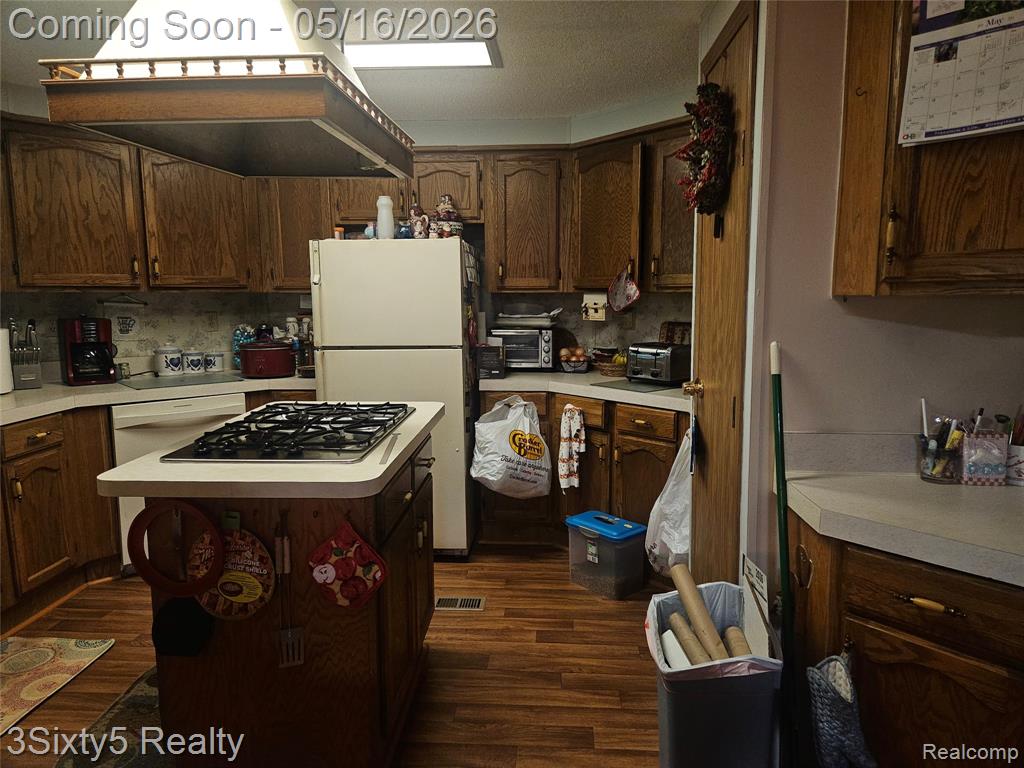 20950 Wahrman Road, New Boston, MI 48164 — Photo 13