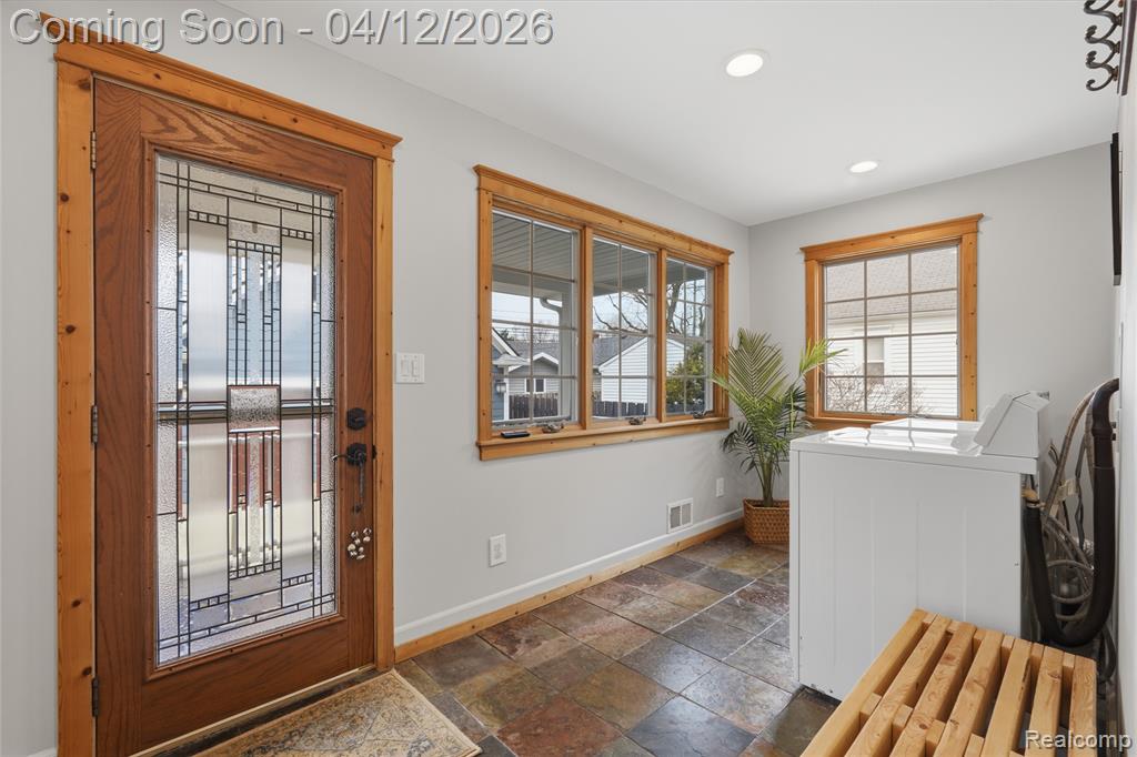 663 Starkweather Street W, Plymouth, MI 48170 — Photo 16