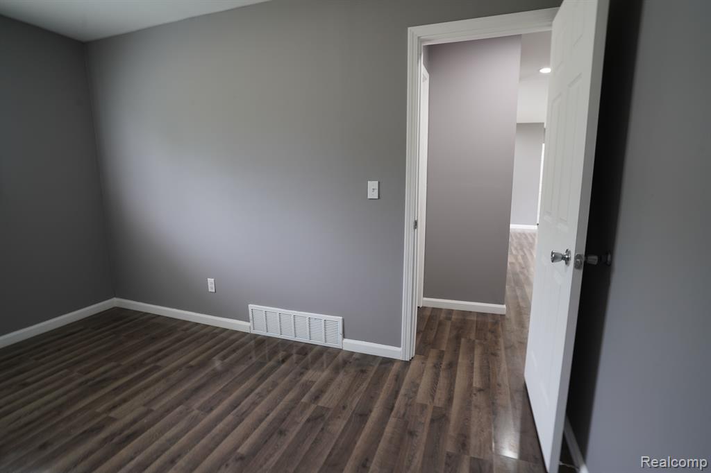 5383 NASSER Street, Flint, MI 48505 — Photo 21