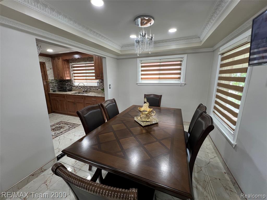 6410 Orchard Avenue, Dearborn, MI 48126 — Photo 10