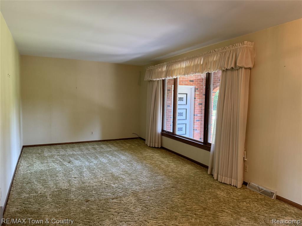 5070 W Farrand Road, Clio, MI 48420 — Photo 6